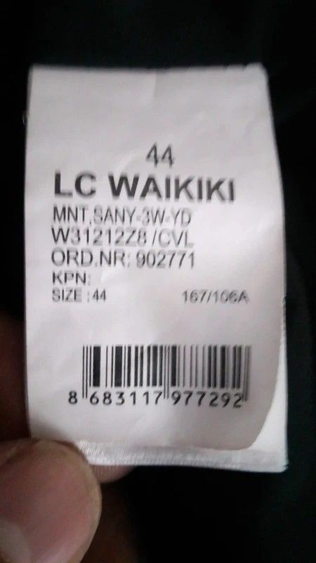Geacă puffer din piele ecologică LC Waikiki Classic mărimea 44 / XL - XXL neagră