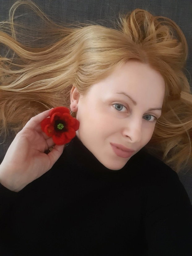 Cercei maci roșii din lână împâslită