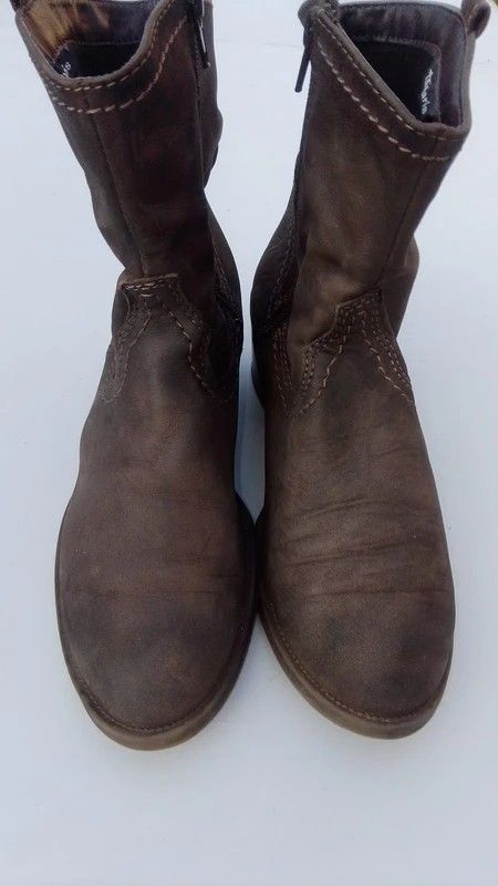 Botine cowboy piele intoarsa Tamaris - marimea 38 lungime brant 23,5 cm
