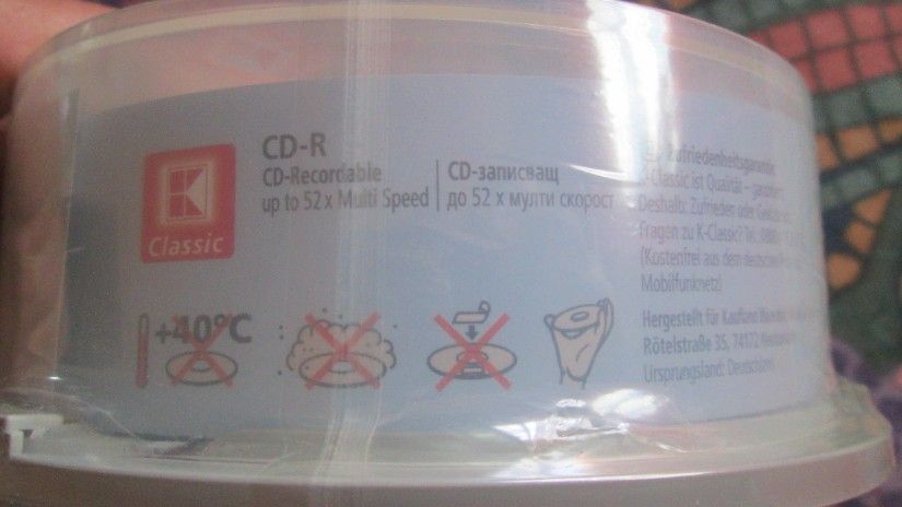 cutie CD-uri sigilate