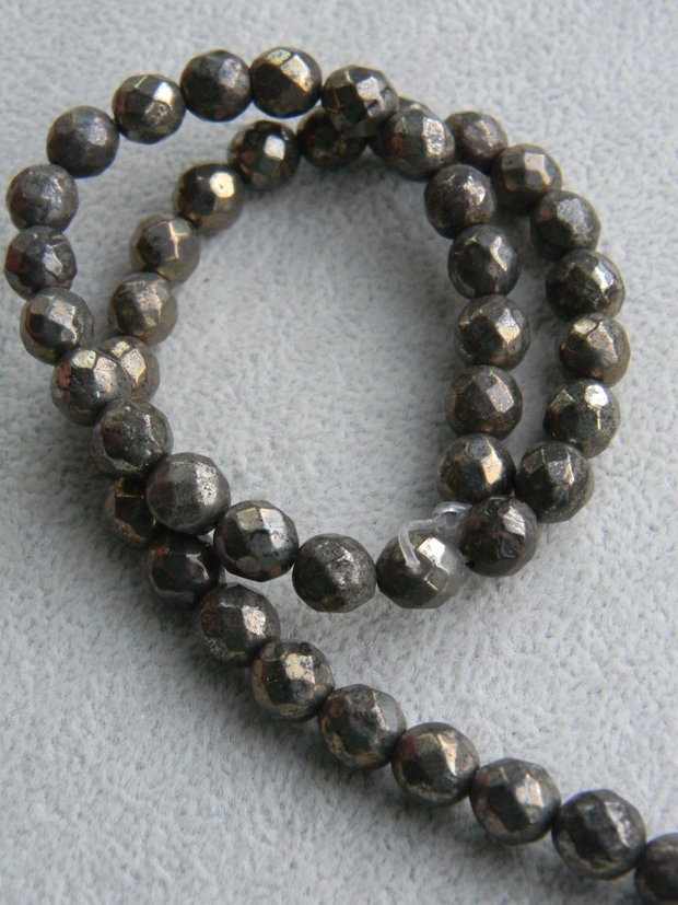 Pirita margele fatetate 8 mm (AI 2)