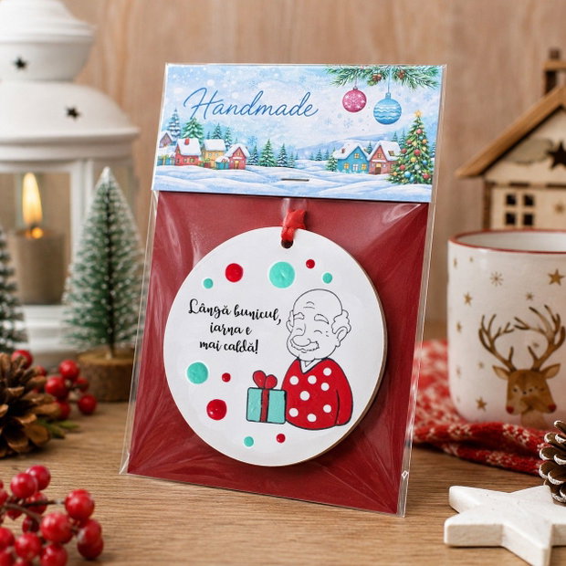 Decoratiune de pom Craciun glob pictat manual cu mesaj