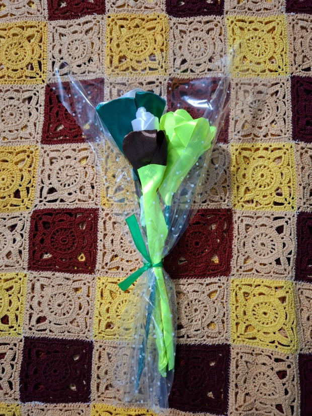 Buchet 3 trandafiri handmade
