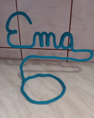 Creatie sub forma de nume Ema din acril