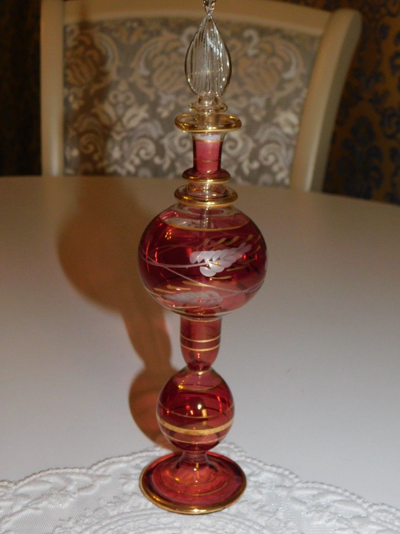 Recipient vintage esenta parfum, cristal neted Bohemia, pictat, superb
