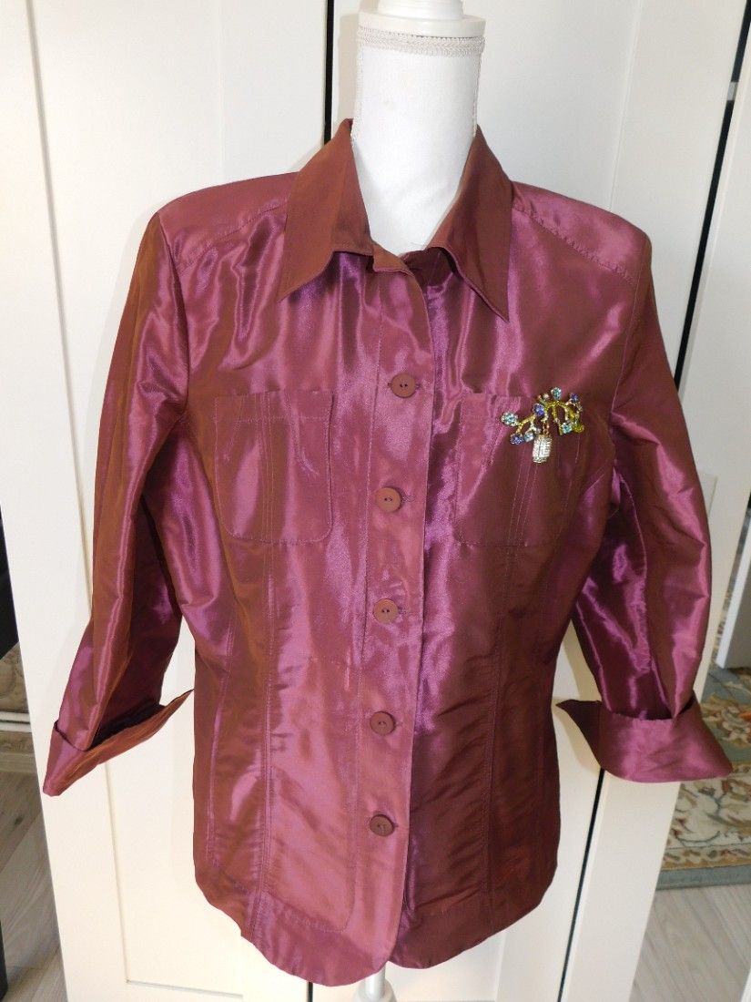 Sacou nou, usor, masura 48, material tip tafta, elegant, rafinat