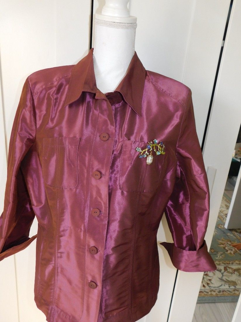 Sacou nou, usor, masura 48, material tip tafta, elegant, rafinat