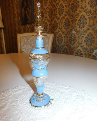 Recipient vintage  cristal  Bohemia, pictat, pentru esenta  parfum