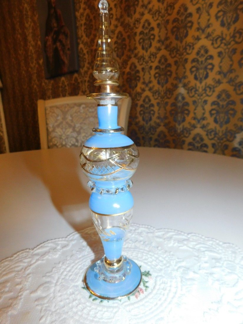 Recipient vintage cristal Bohemia, pictat, pentru esenta parfum