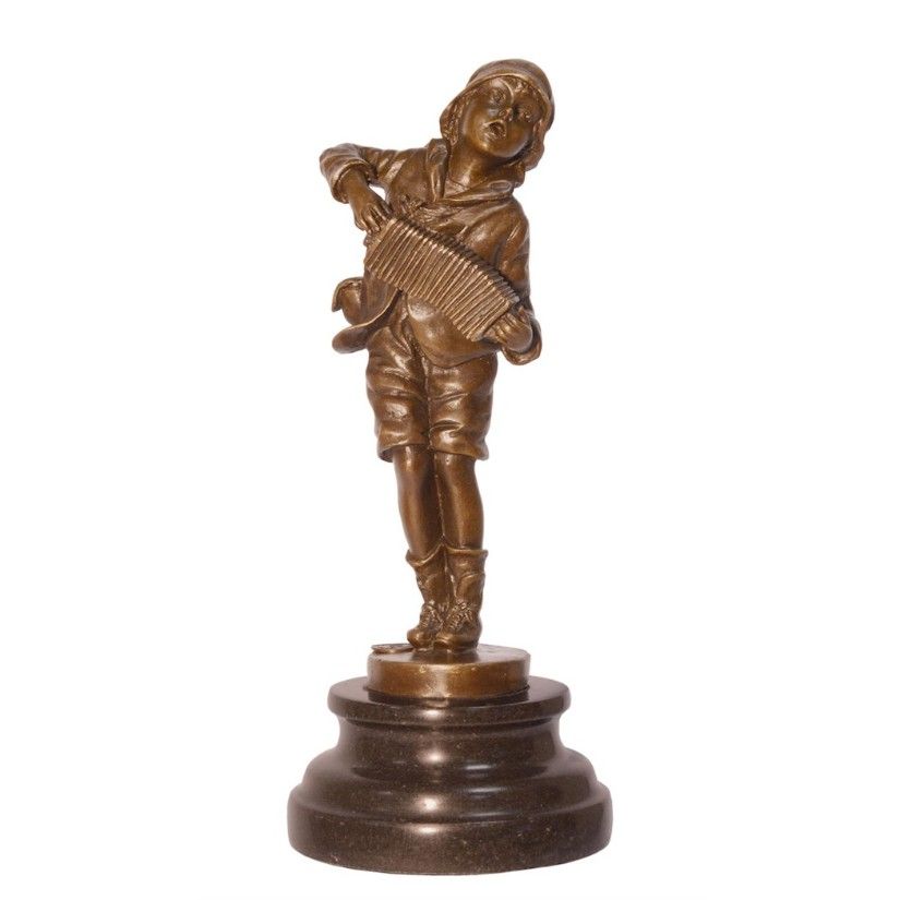 Vagabond-statueta din bronz cu un soclu din marmura
