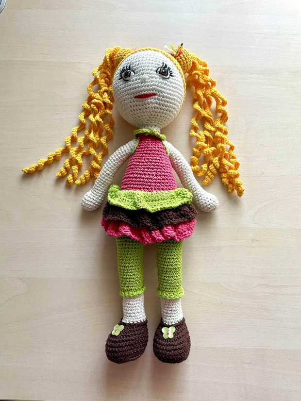 Amigurumi, fata cu codite blonde, jucarie crosetata