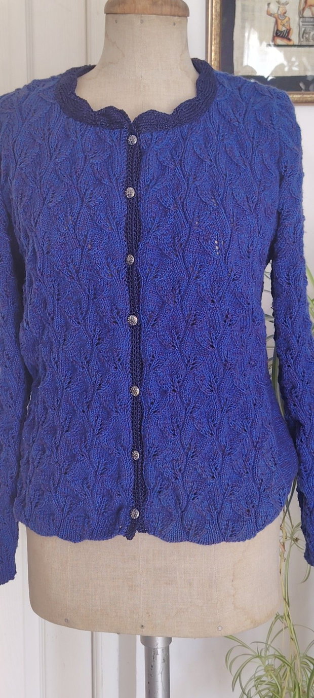 Jacheta handmade din fir merinos