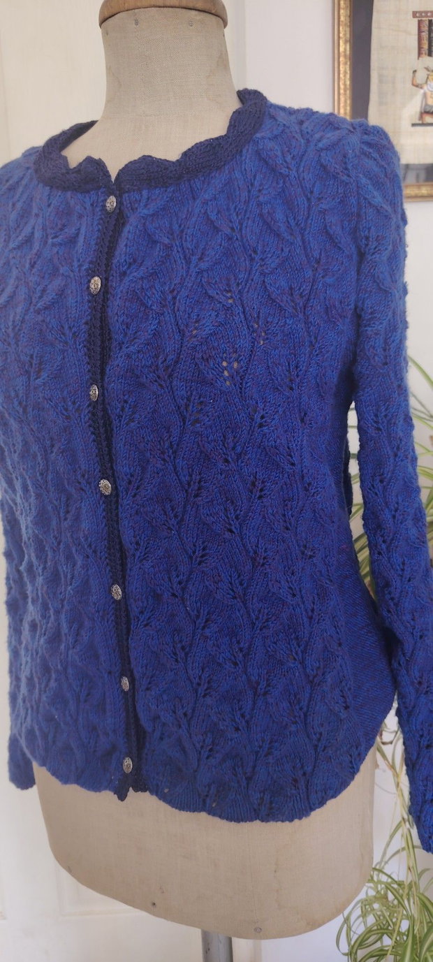 Jacheta handmade din fir merinos