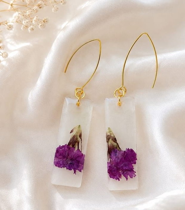 Cercei cu flori violet