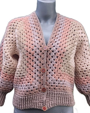 Cardigan croșetat cu mâneci 3/4