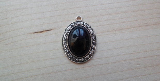 Pandantiv vintage cu cabochon Black Stone