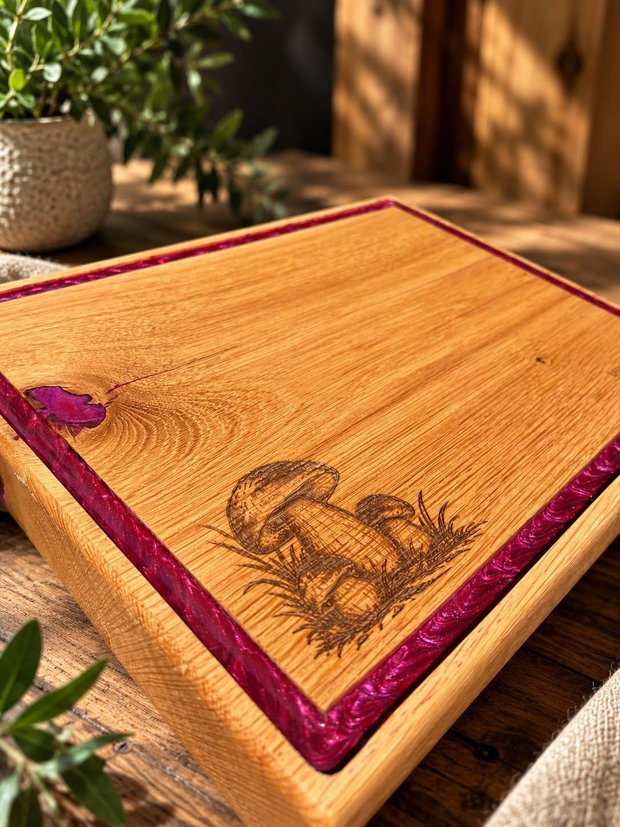 Tocător din lemn masiv de stejar cu rășină epoxidică handmade