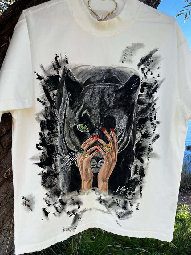 Tricou pictat manual