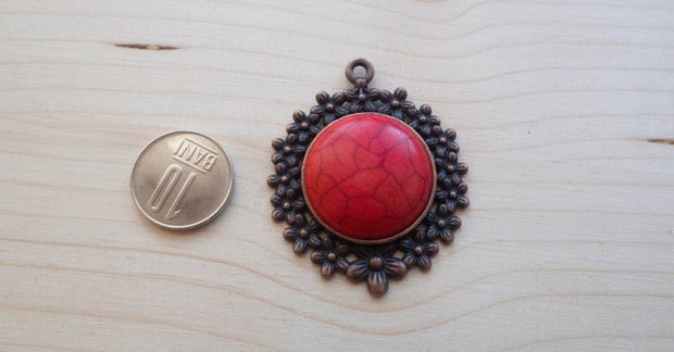 Pandantiv cabochon rotund din magnezit
