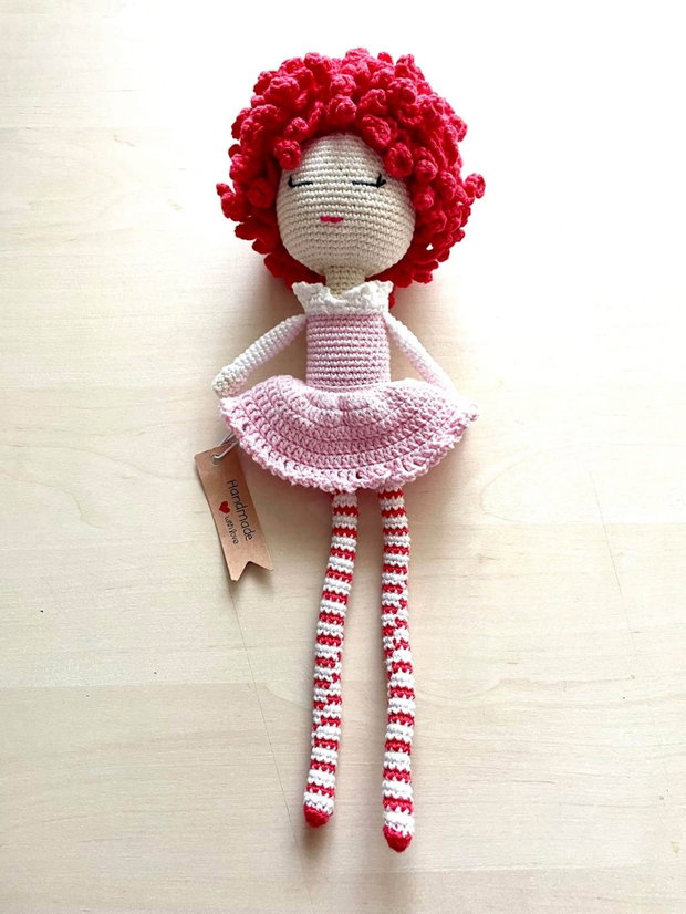 Amigurumi, balerina cu par rosu, jucarie crosetata