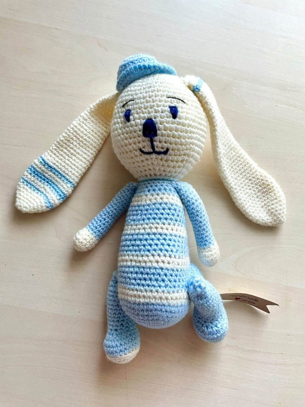 Amigurumi, catel cu urechi lungi, jucarie crosetata
