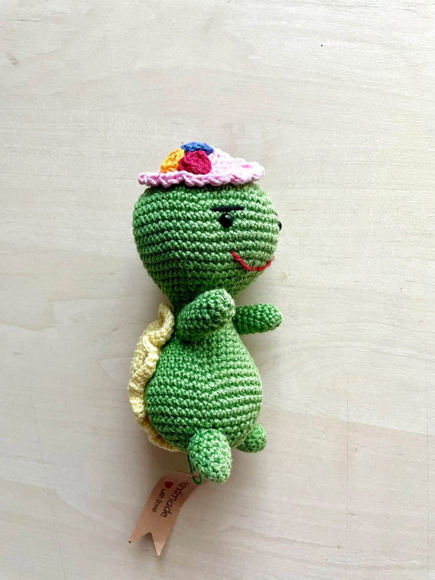 Amigurumi, broscuta cu palarioara, jucarie crosetata