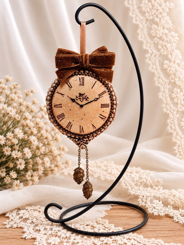 Ornament-ceas vintage - decor de Crăciun, lucrat manual, două fețe