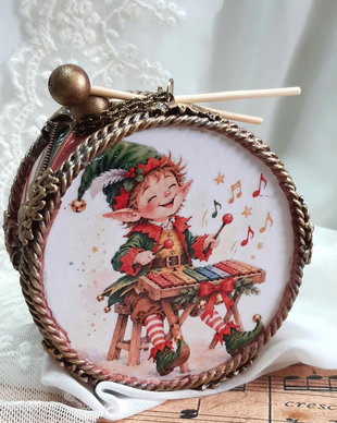 Decoratiune toba pentru bradul de Craciun - Concert de spiridusi