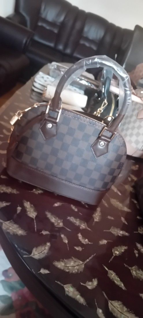 Geanta Louis Vuitton