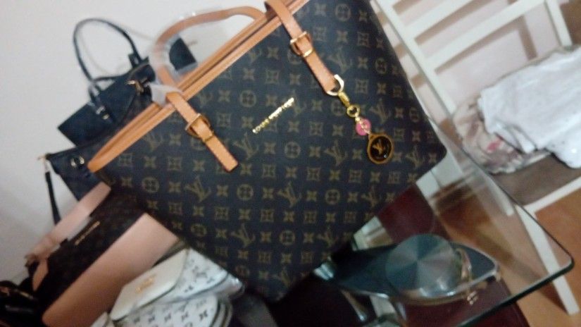 Geanta Louis Vuitton