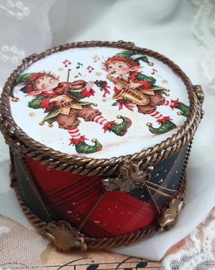Decoratiune toba pentru bradul de Craciun - Concert de spiridusi