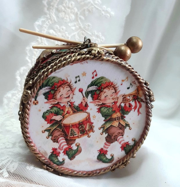 Decoratiune toba pentru bradul de Craciun - Concert de spiridusi