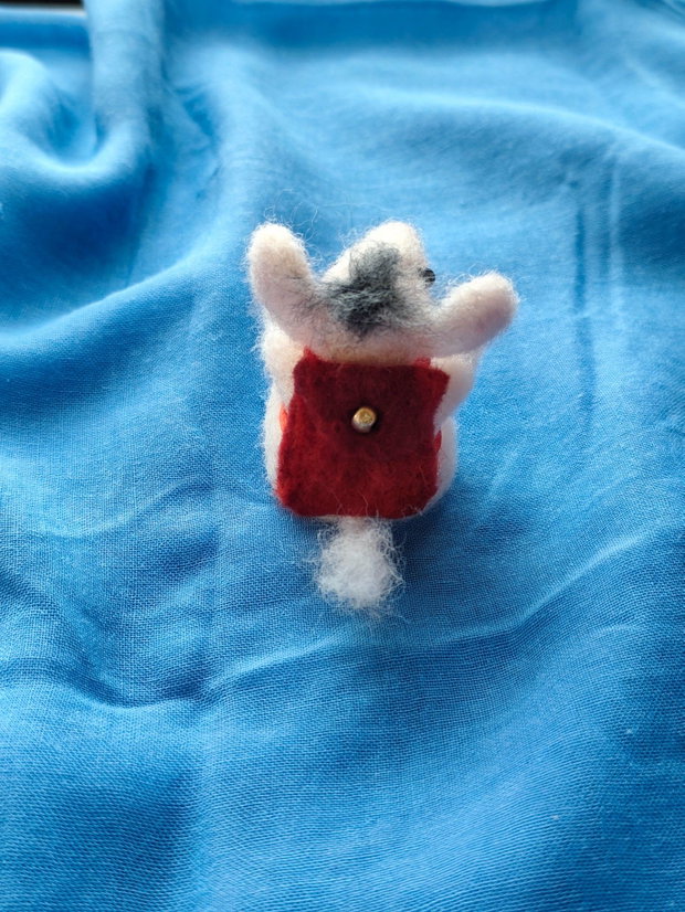 Decor/ornament ' Elefant cu rucsac'