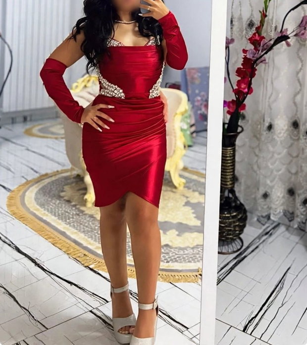 Rochie satinata roșie cu cristale și mâneci detașabile lungi -Mărimea S