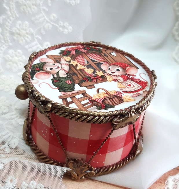 Decoratiune toba pentru bradul de Craciun - Povesti cu soricei