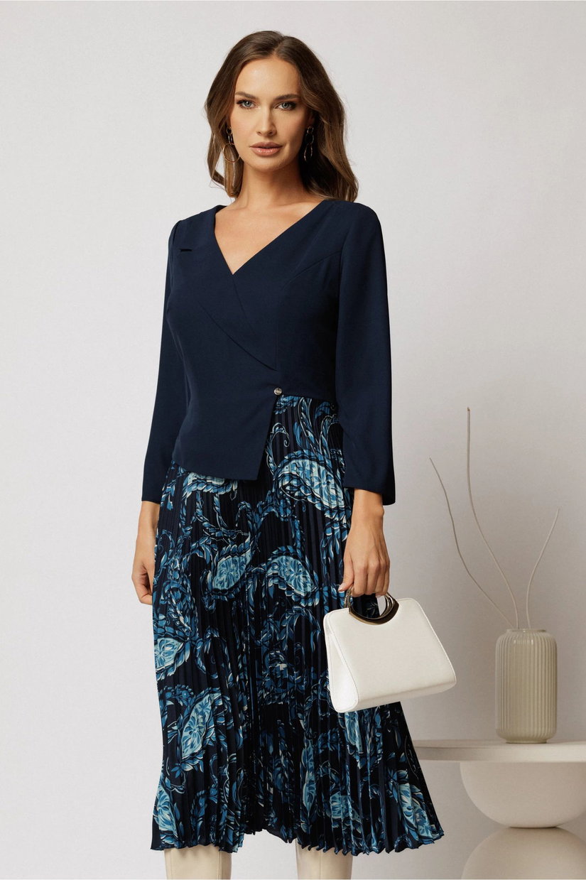 Rochie midi bleumarin cu decolteu V si fusta plisata cu imprimeuri