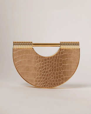 Clutch bej cu design deosebit si aspect de piele de crocodil