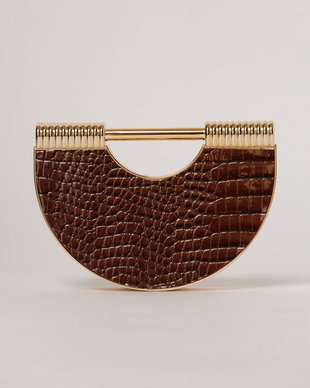 Clutch maro cu design deosebit si aspect de piele de crocodil