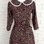 Rochie Camasa Neagra cu Flori si Guler Mare Rotund