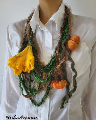 Colier creativ de toamna