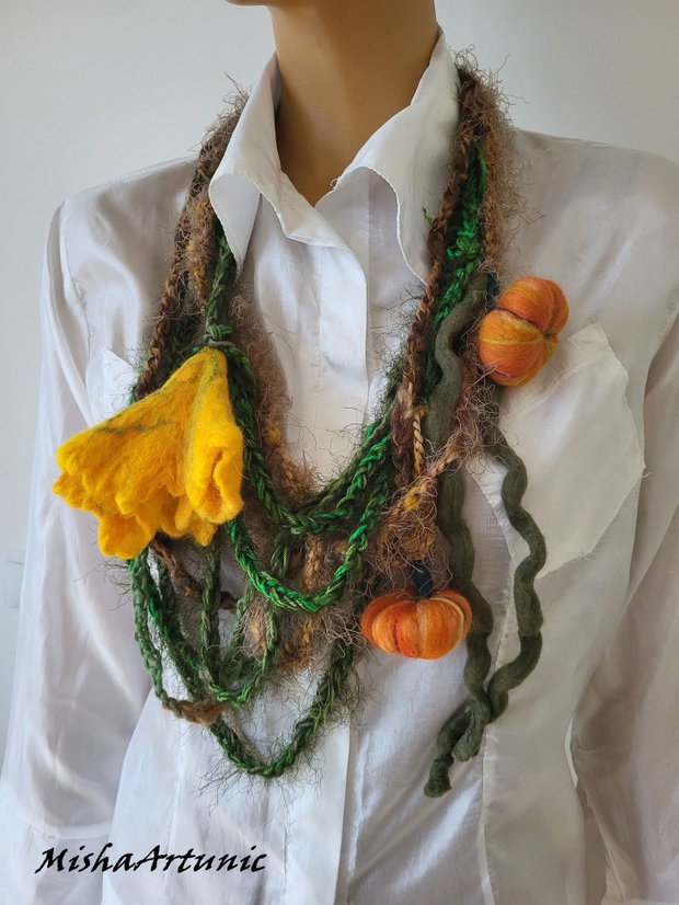 Colier creativ de toamna