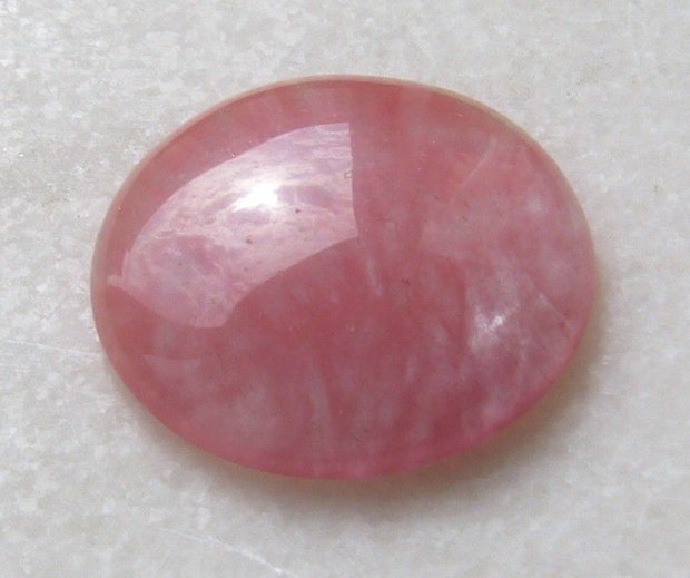 Cherry cuart cabochon  aprox 30x6.5 mm