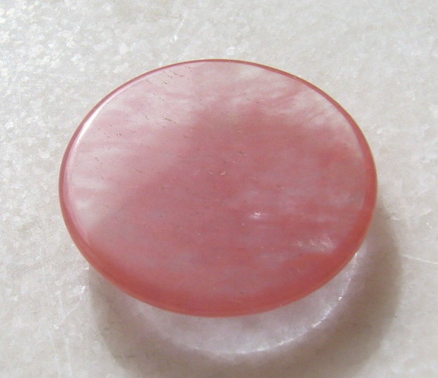 Cherry cuart cabochon  aprox 30x6.5 mm