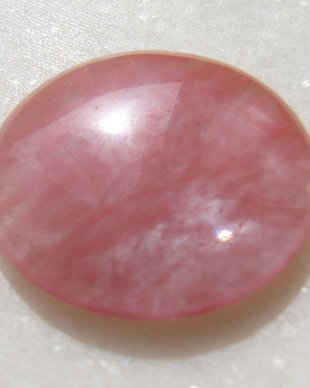 Cherry cuart cabochon  aprox 30x6.5 mm