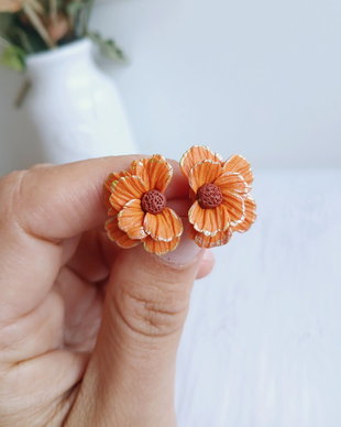 Cercei Autumn Flowers
