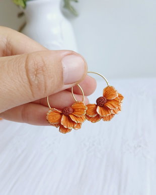 Cercei Autumn Flowers