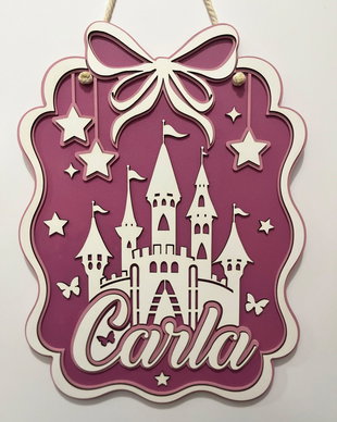 Decoratiune personalizata cu nume pentru camera de fetita, cu castel de poveste si fundita cocheta