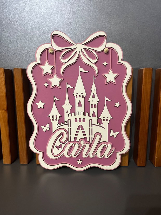 Decoratiune personalizata cu nume pentru camera de fetita, cu castel de poveste si fundita cocheta