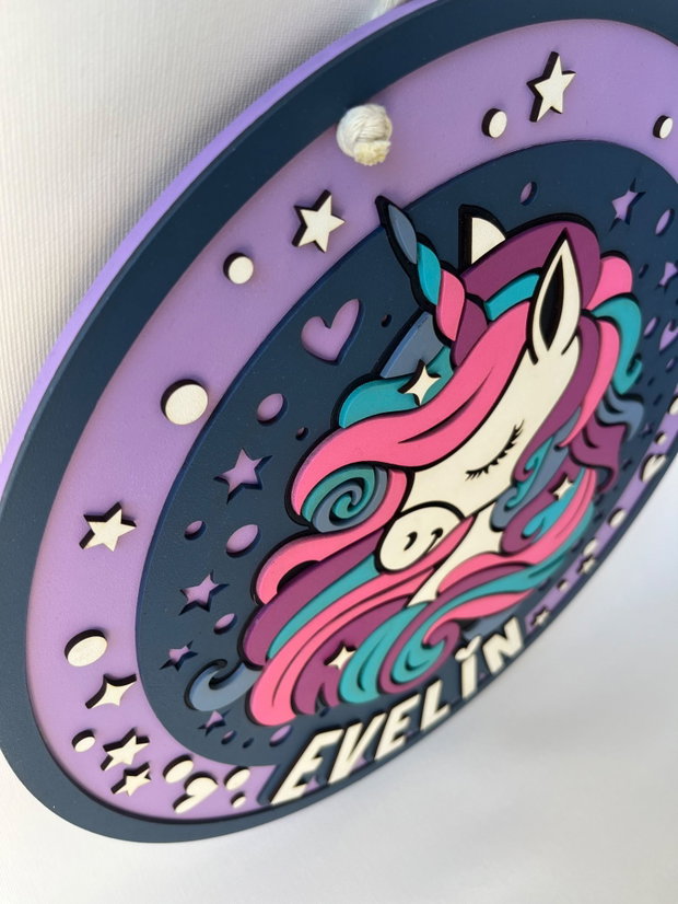 Decoratiune unicorn personalizata cu nume pentru camera copilului