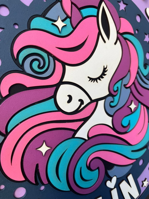 Decoratiune unicorn personalizata cu nume pentru camera copilului